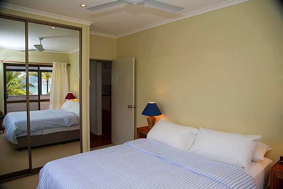 Apollo Jewel Beachfront Apartments