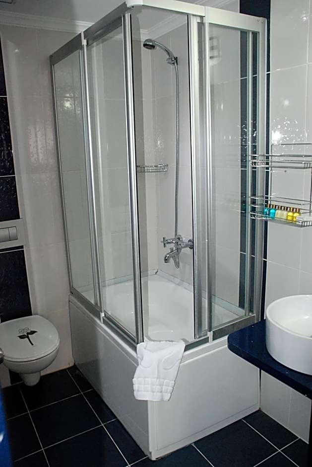 Kozan City Hotel