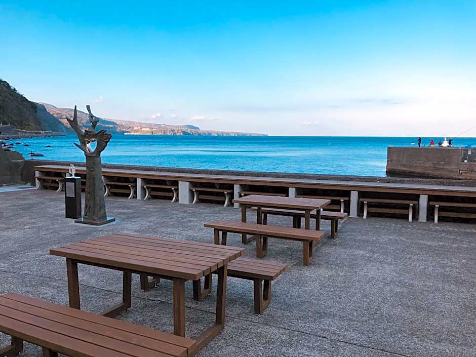 Izu Hokkawa Seaside Guesthouse – Higashiizu, KY