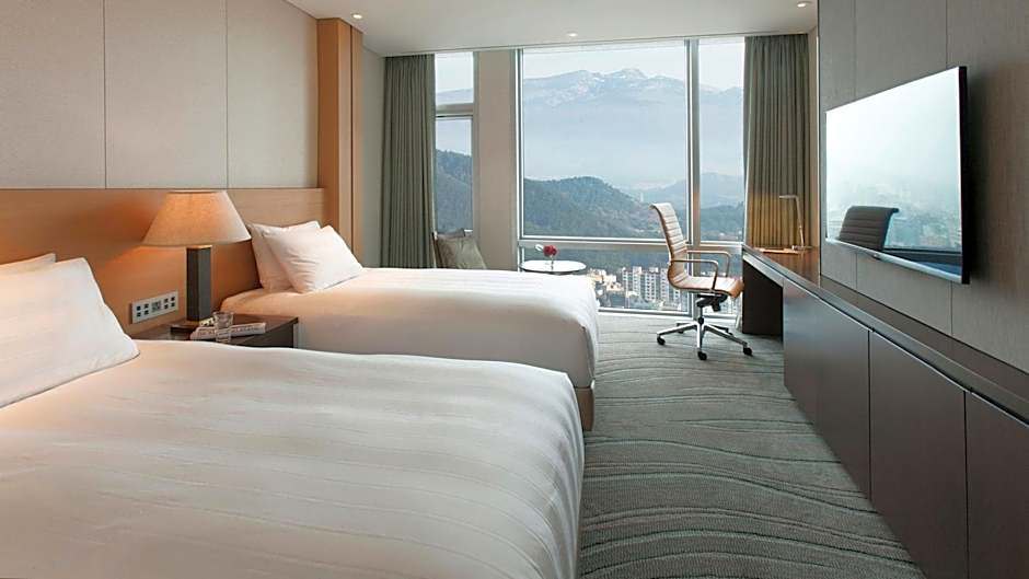 Photo 1 of 7 of Deluxe Mountain 2 Beds