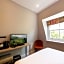 Byron Hotel