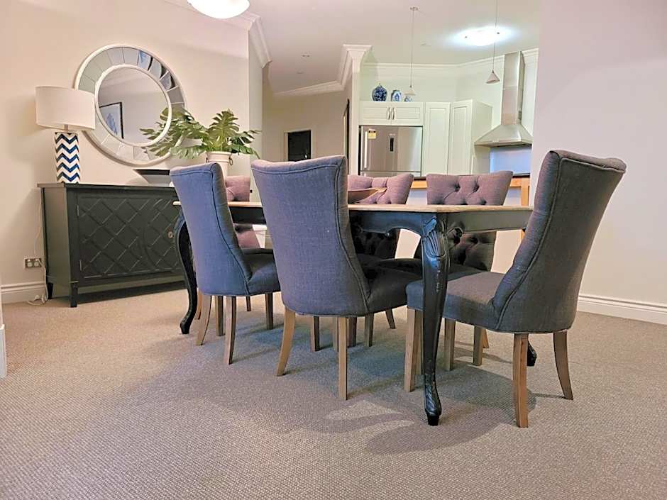 Macarthur Chambers Apartments