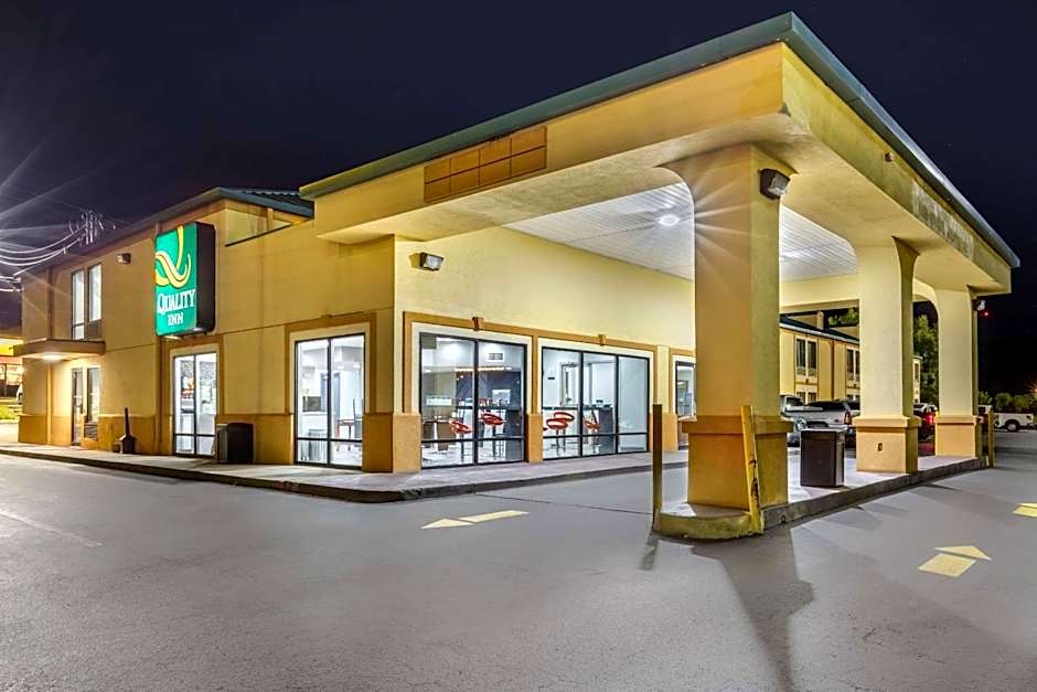 Quality Inn Auburn Campus Area I-85