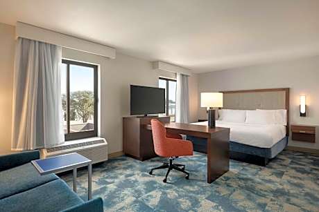 King Studio Suite - Non-Smoking