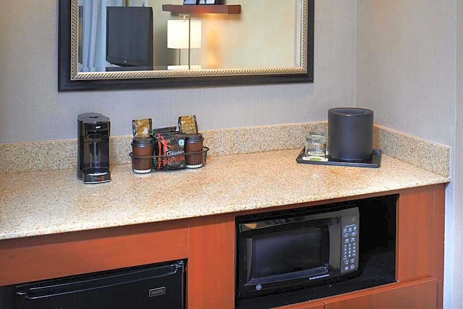 Courtyard By Marriott Columbus Dublin