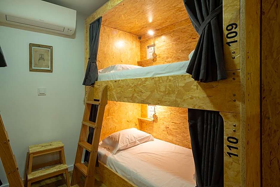 Hostel Bulwark