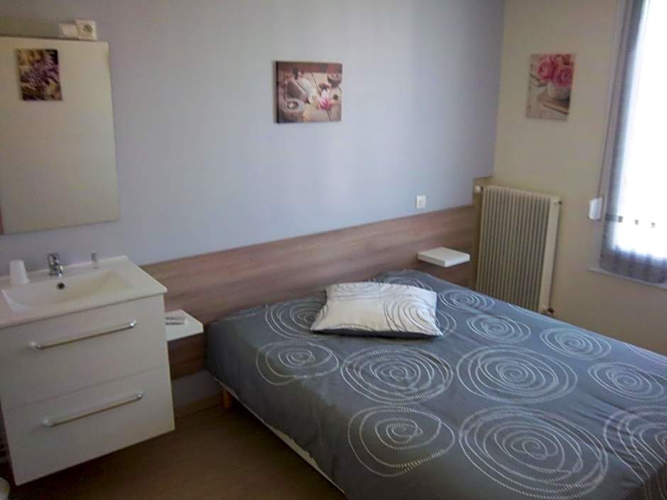 Foto 1 daripada 6 — Double Room with Shared Bathroom