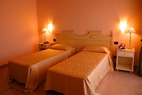 Double or Twin Room with Garden View