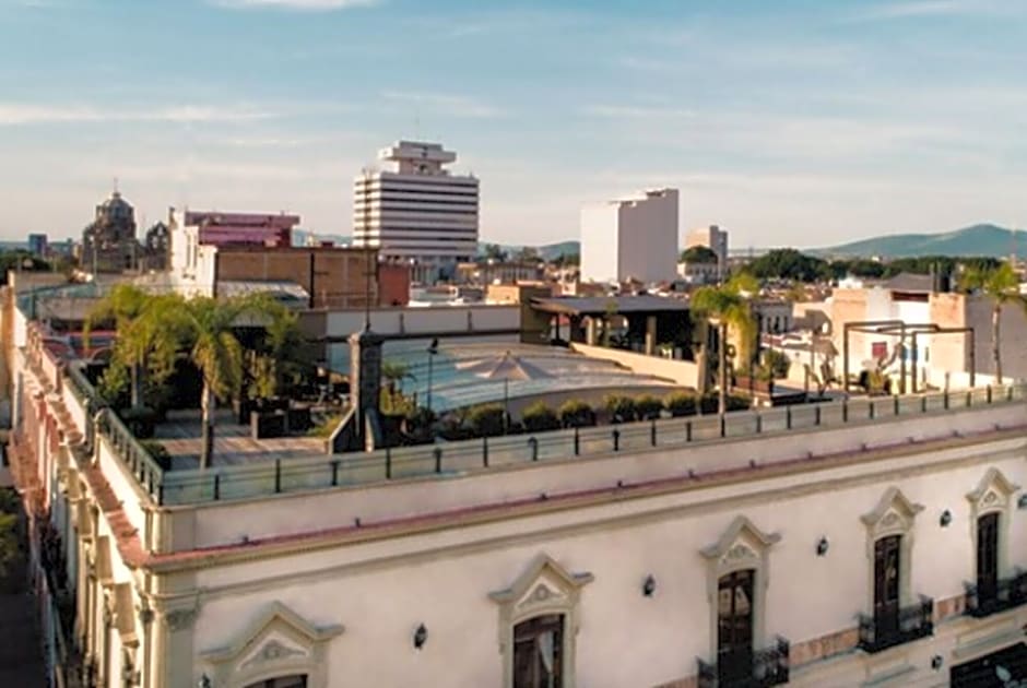 Casa Pedro Loza