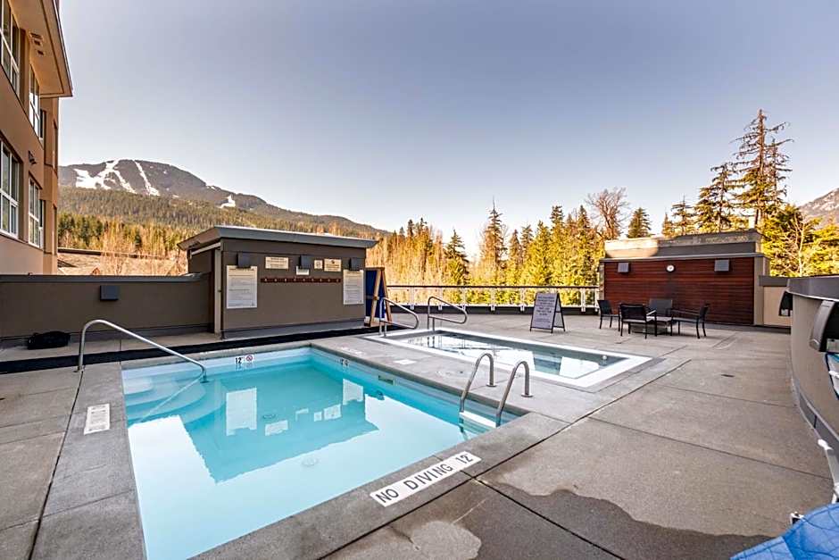 Le Chamois by Outpost Whistler