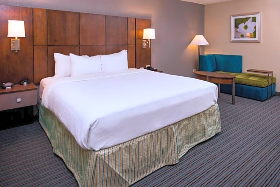 Holiday Inn Hotel & Suites Oklahoma City North, an IHG Hotel