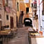 Dimora Arco Basso - Old Town