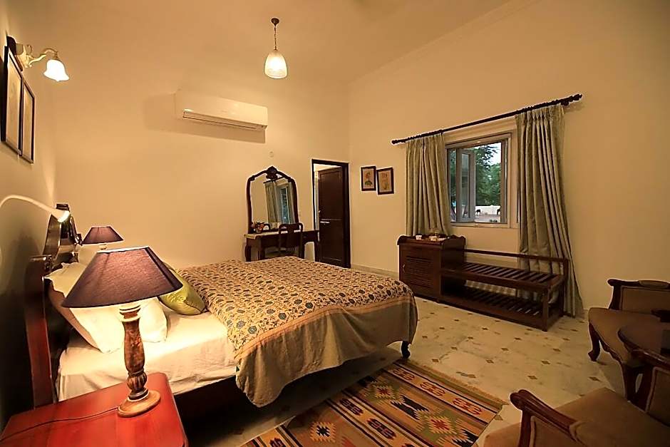 Roop Niwas Kothi Hotel