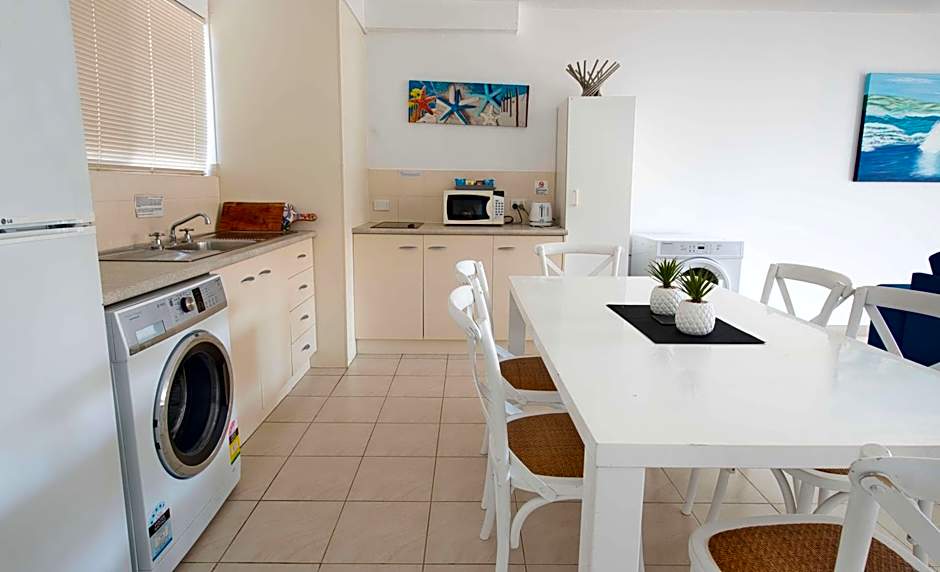 Nelson Bay Breeze Holiday Apartments