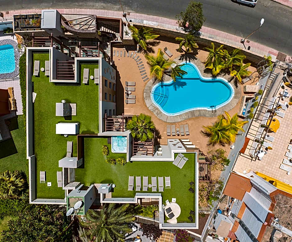 Alhambra Boutique Apartments by TAM Resorts