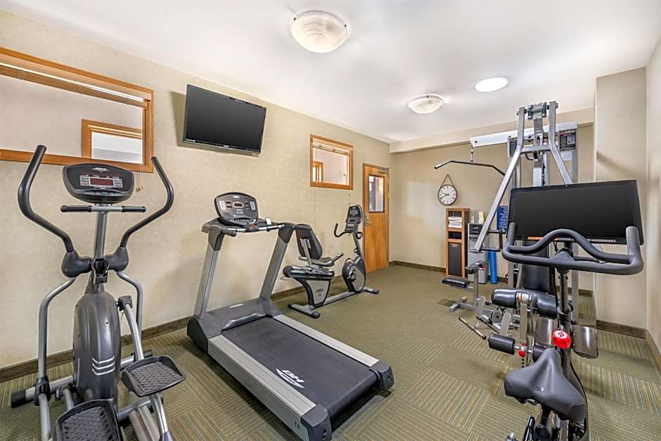 Best Western Plus Silver Saddle Inn