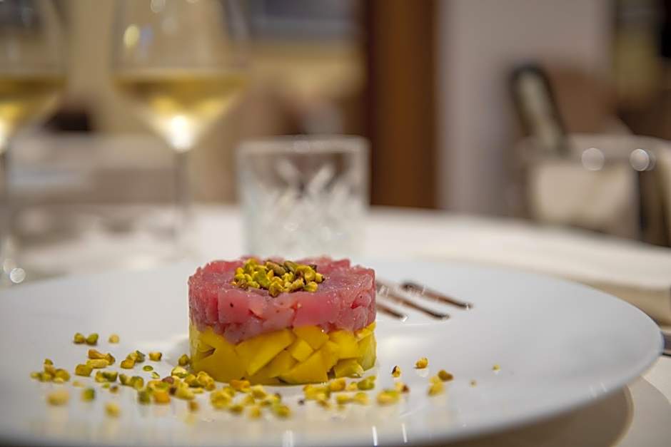 Guest House Train Station