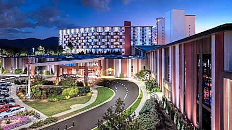 Harrah's Cherokee Valley River - A Caesars Rewards Destination