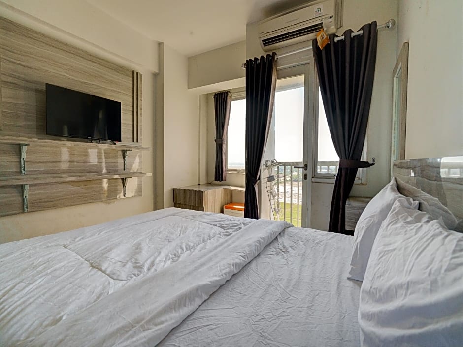 OYO Life 92889 Apartement Grand Sentraland Karawang By A.t Room