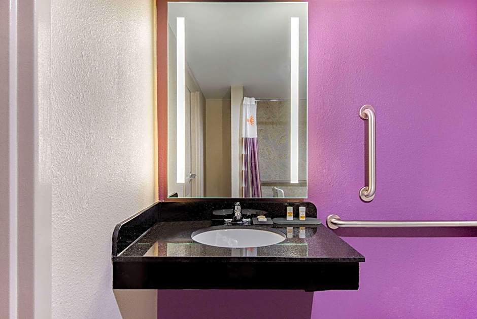 La Quinta Inn by Wyndham West Long Branch/NJ Shore Area