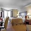 Quality Inn & Suites Bay Front