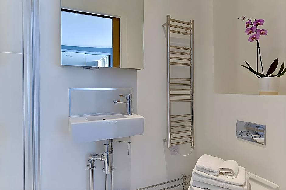 Tower Bridge City Apartments London