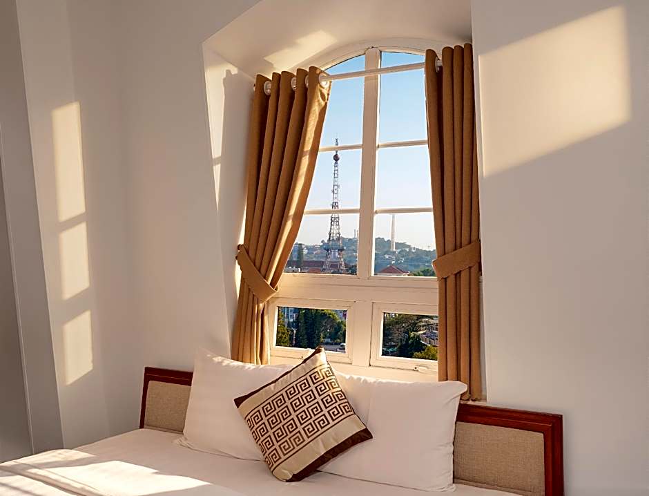 Diamond Hotel