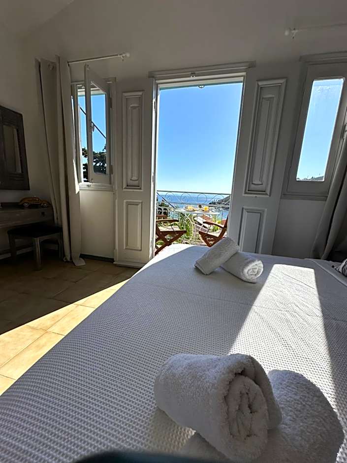 Niriides Hotel Apartments