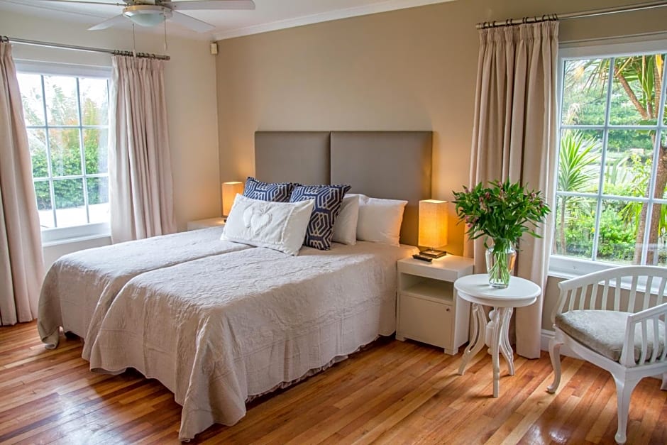 Milkwood Manor on Sea