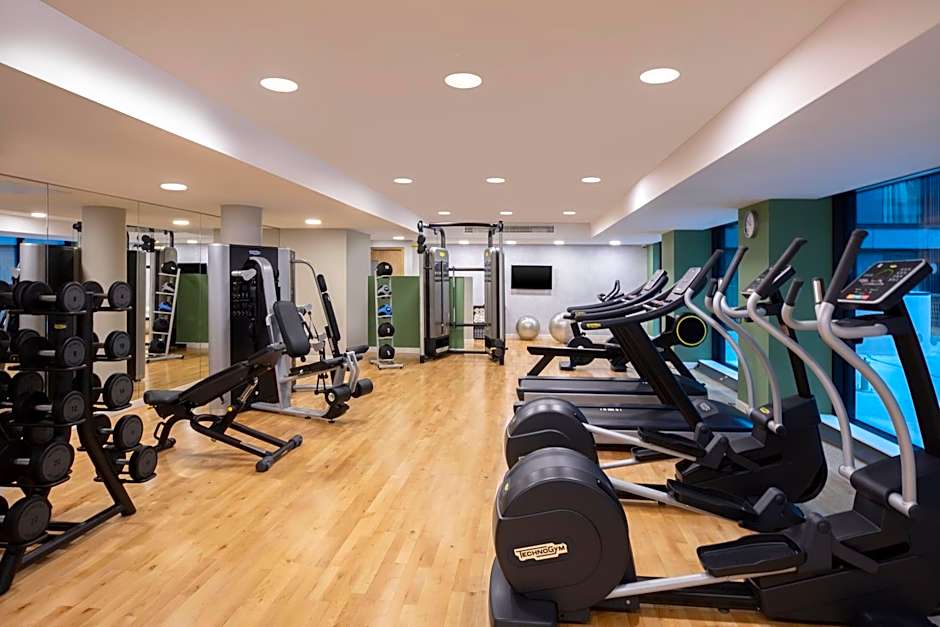 STAYBRIDGE SUITES LONDON-HEATHROW BATH ROAD By IHG