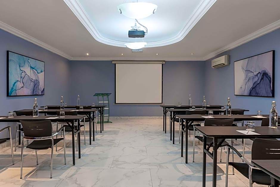 Park Inn by Radisson Serviced Apartments Lagos Victoria Island