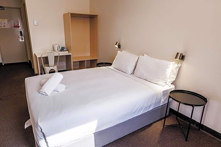 YHA Adelaide Central