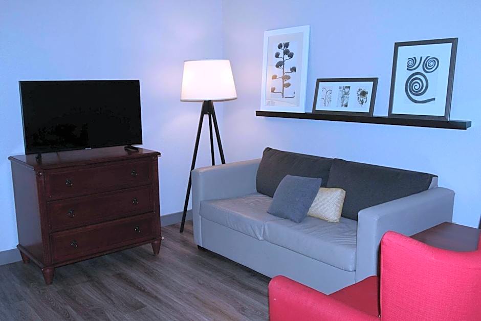 Country Inn & Suites by Radisson, Wilson, NC