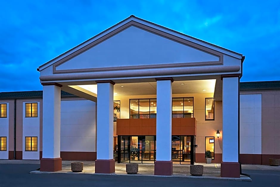 Howard Johnson Hotel Madison – Madison, WI