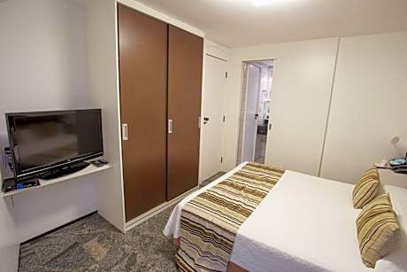 Deluxe Master Room