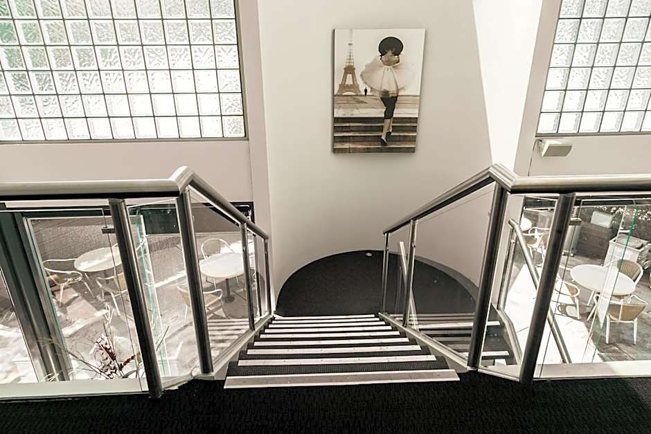 Melbourne Kew Central Apartments Official