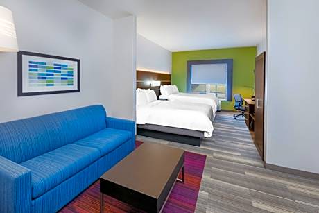 Suite with Two Queen Beds