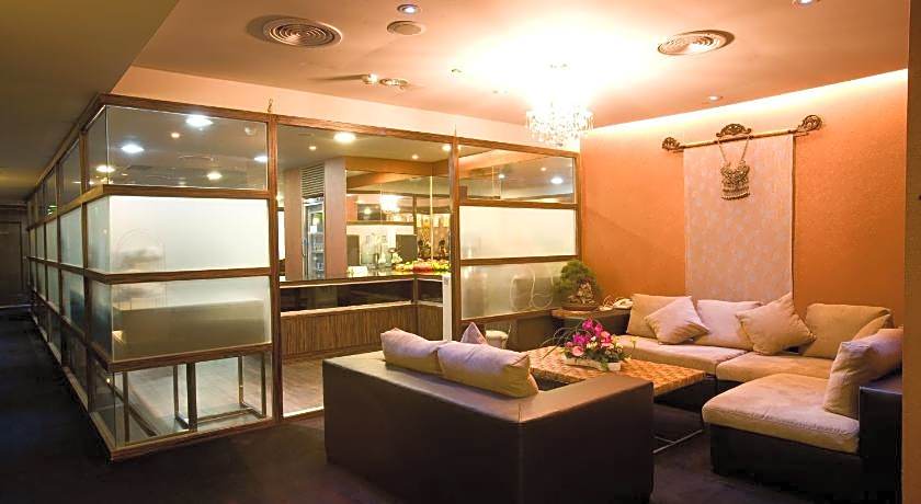 Hold Me Hotel  Zhongzheng