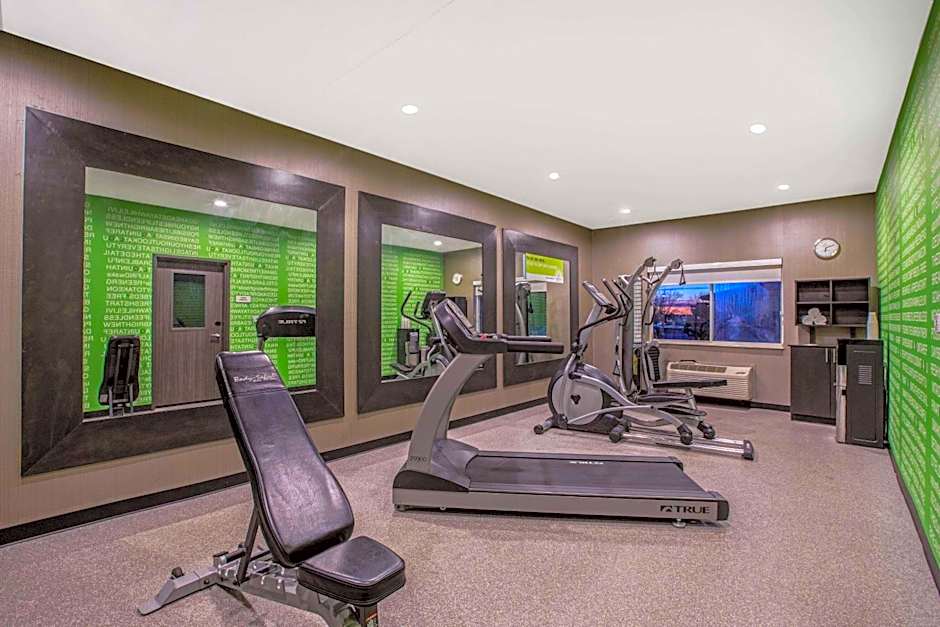 La Quinta Inn & Suites by Wyndham Fayetteville