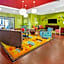 La Quinta Inn & Suites by Wyndham Leesville Fort Polk