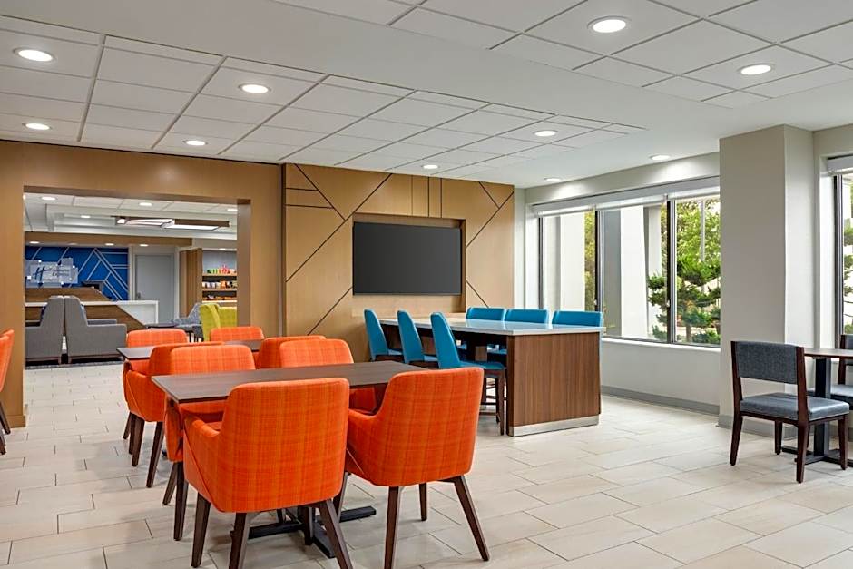 Holiday Inn Express Atlanta-Kennesaw By IHG
