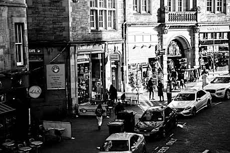 Edinburgh Backpackers - over 18s only