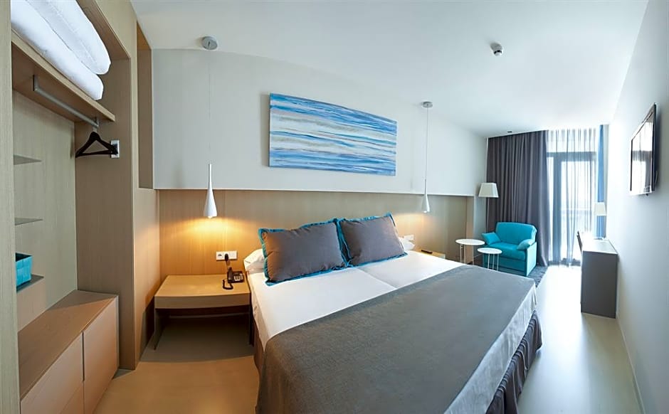 Atenea Port Barcelona Mataro