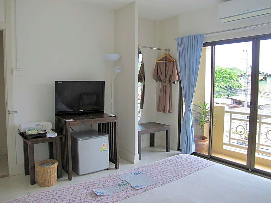 Baan Sattahip by the sea