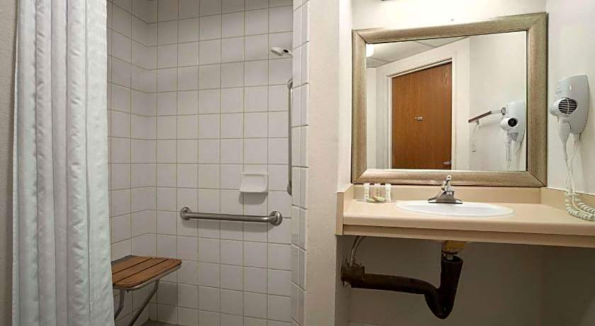 Super 8 by Wyndham Westminster Denver North