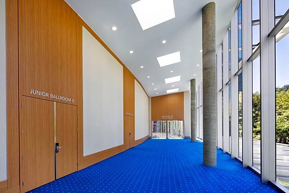Sheraton Vancouver Wall Centre