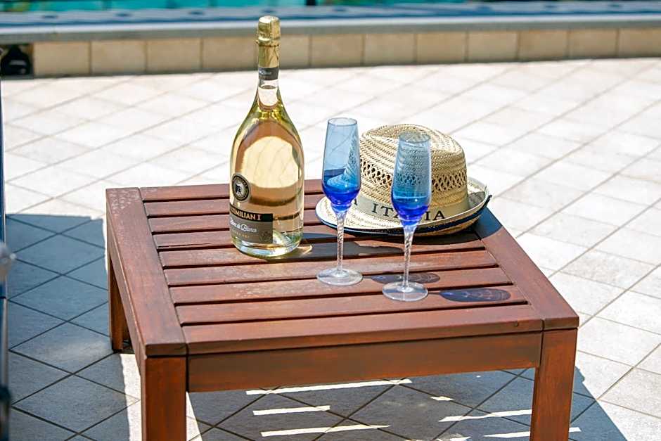 Eterea Charming Suites