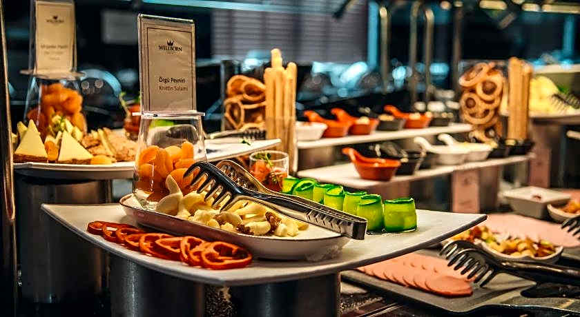 Wellborn Luxury Hotel