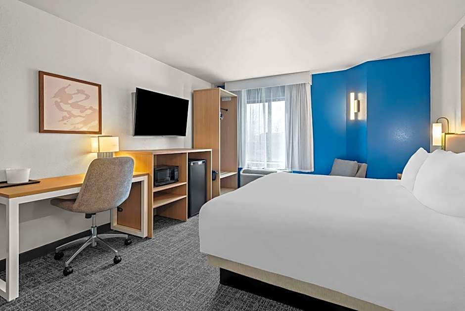 Spark by Hilton Oxford