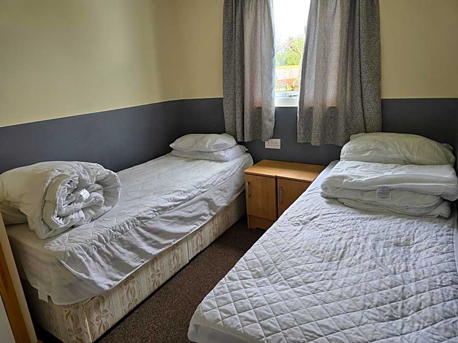 Castaways Holiday Park